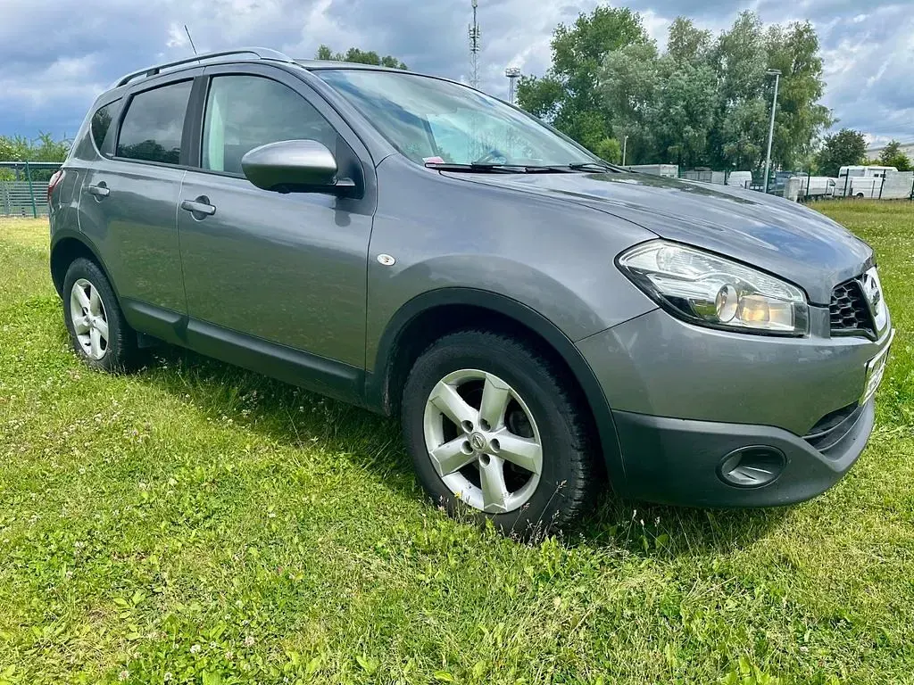 Gebraucht Nissan Qashqai I-Way 150 PS (110 kW) 2013 Grau SUV