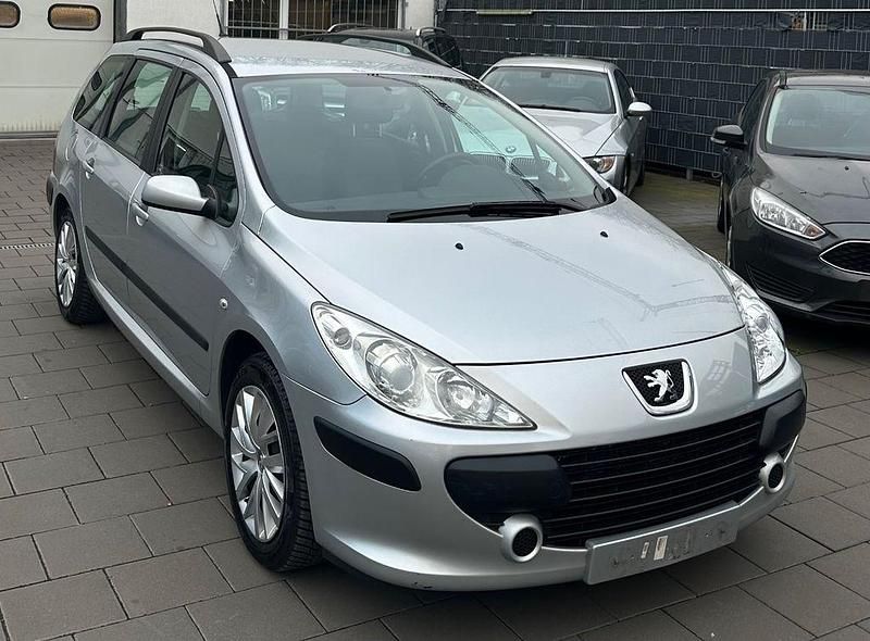 Grau Gebraucht 2005 Peugeot 307 Limousine | 2.900 € (Teuer) - Bild 1/4