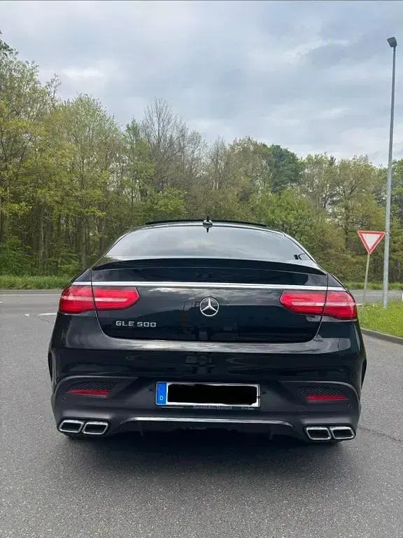 Gebraucht Mercedes GLE500 AMG line 455 PS (334 kW) 2017 Schwarz Coupé