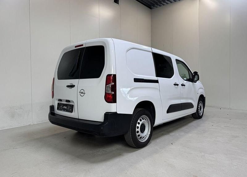Gebraucht Opel Combo 131 PS (96 kW) 2023 Weiß Van / Kleinbus