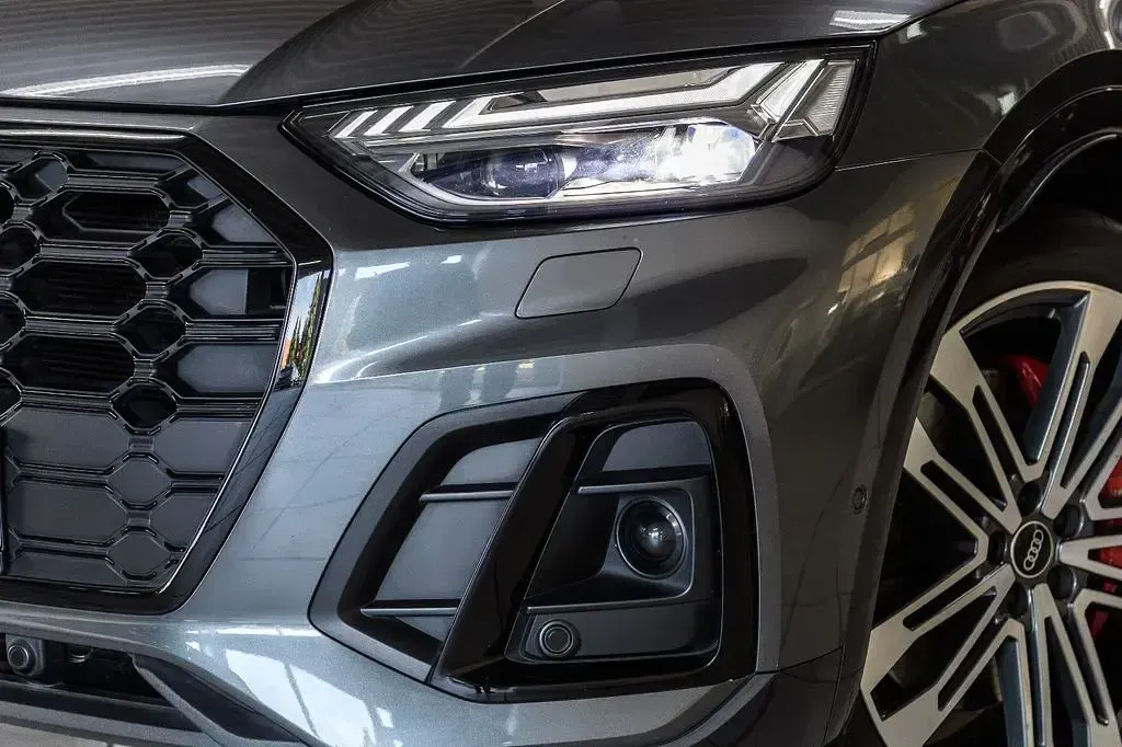 Używany Audi SQ5 Basis 341 KM (250 kW) 2022 Szary SUV