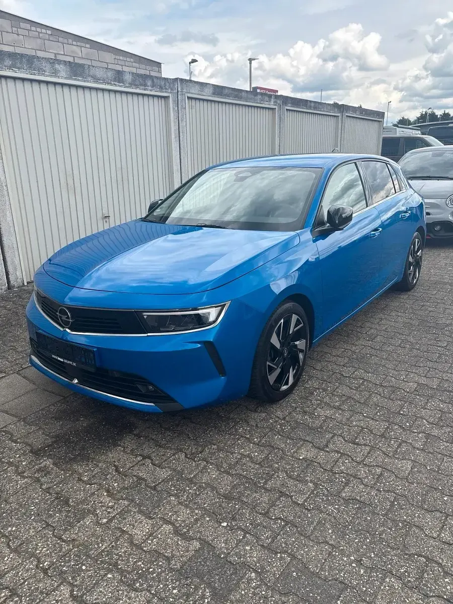 Gebraucht Opel Astra Elegance 131 PS (96 kW) 2022 Blau Kleinwagen