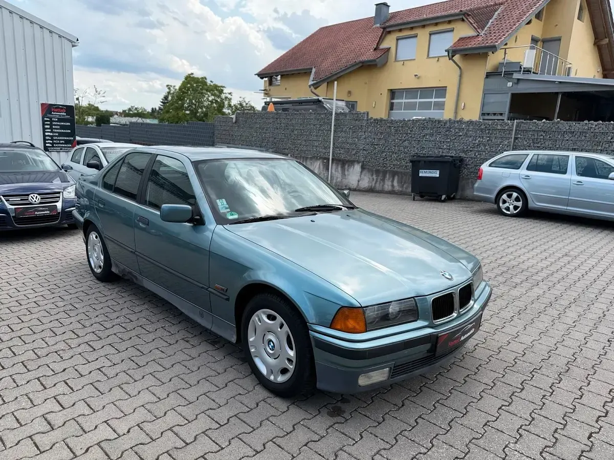 Gebraucht BMW 323 Basis 170 PS (125 kW) 1996 Grün Limousine