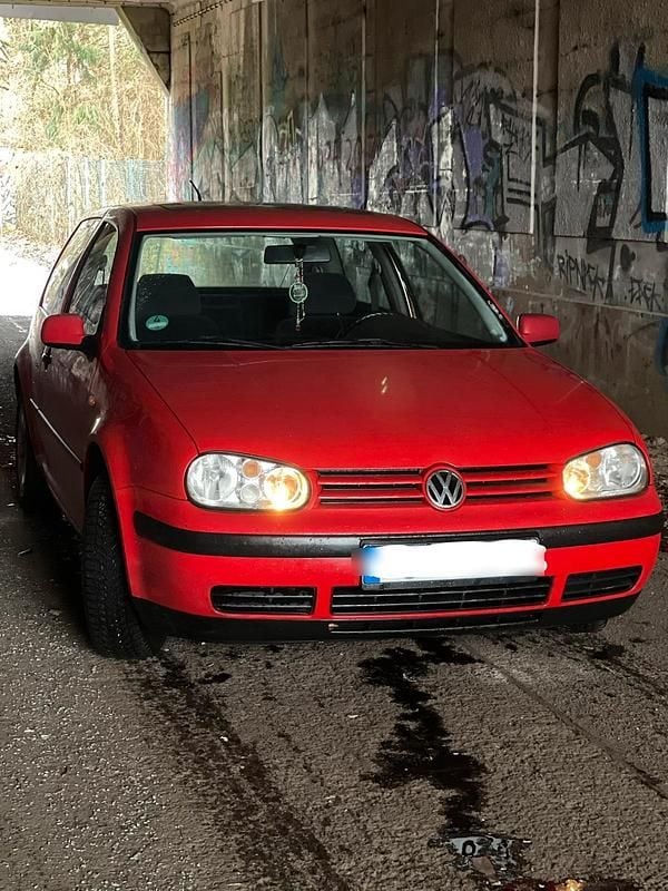 Rot Gebraucht 1998 VW Golf IV Kleinwagen | 1.200 € (Superpreis) - Bild 1/4