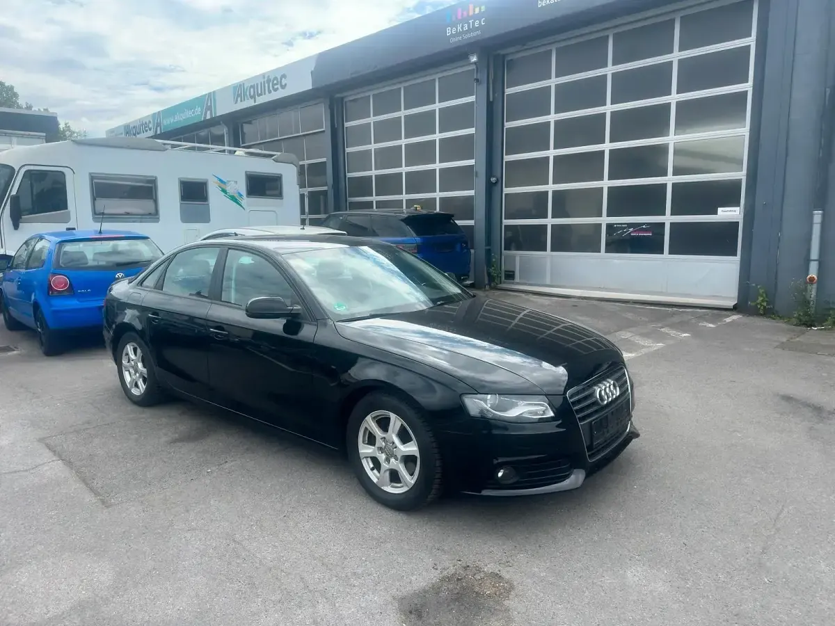 Gebraucht Audi A4 160 PS (117 kW) 2009 Schwarz Limousine