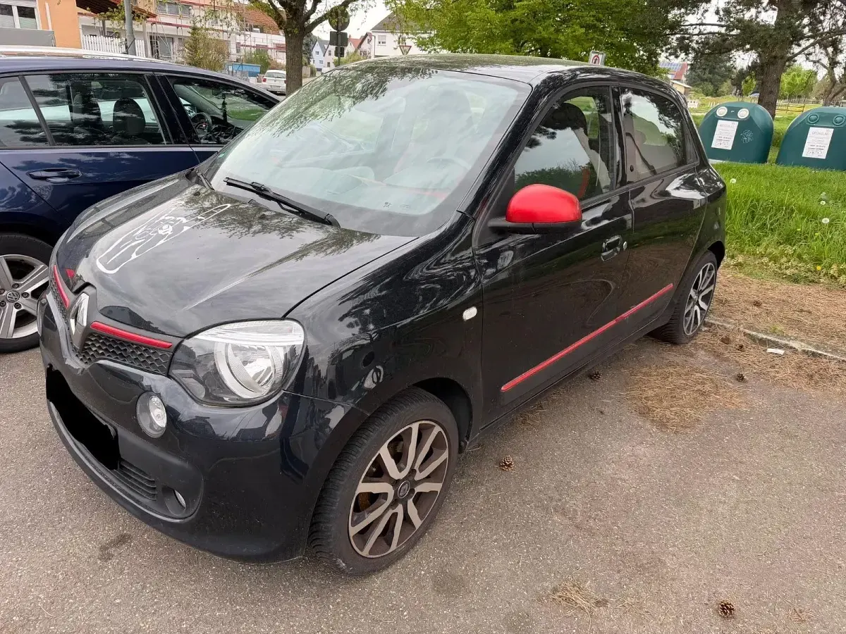 Second-hand Renault Twingo Luxe 90 CP (66 kW) 2015 Negru Hatchback