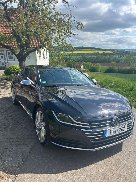Gebraucht VW Arteon 190 PS (139 kW) 2018 Schwarz Kleinwagen