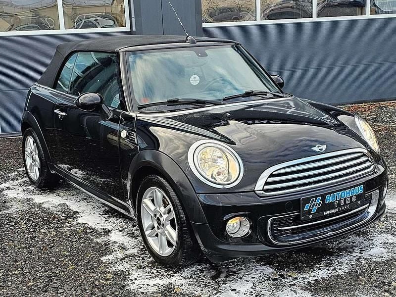 Gebraucht Mini Cooper Cabriolet 122 PS (89 kW) 2013 Midnight black metallic (metallic) Cabrio