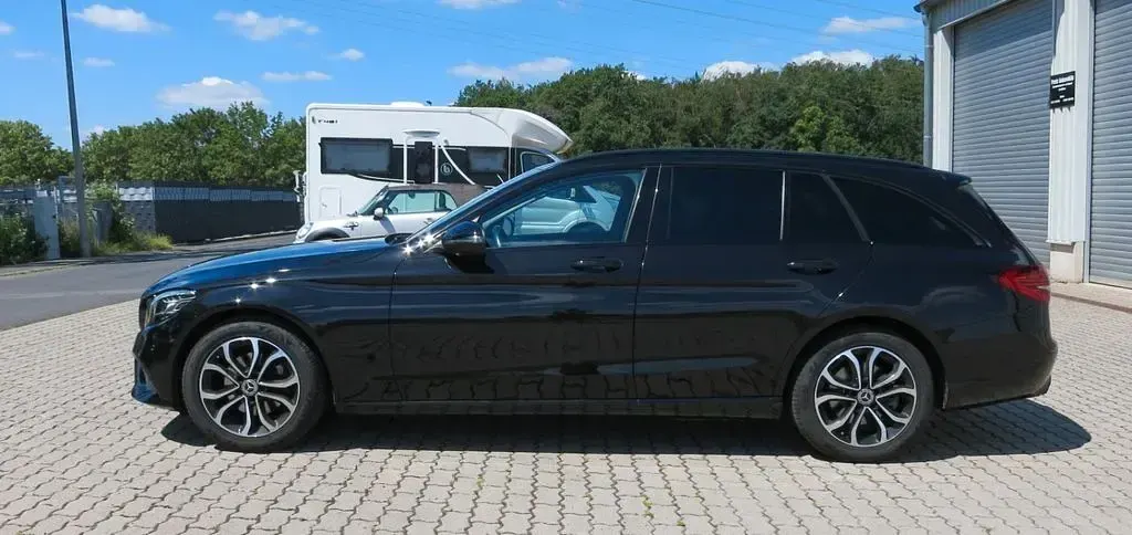 Gebraucht Mercedes C200 150 PS (110 kW) 2019 Obsidianschwarz Kombi