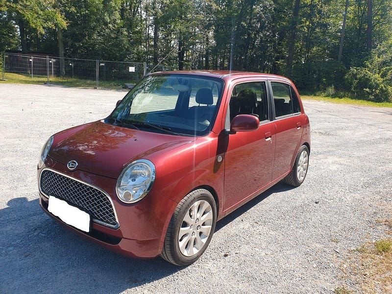 Gebraucht Daihatsu Trevis 58 PS (42 kW) 2008 Rot Kleinwagen