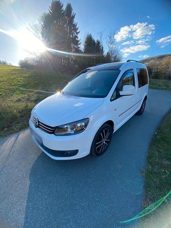 Gebraucht VW Caddy Edition 140 PS (102 kW) 2012 Weiß Van / Kleinbus