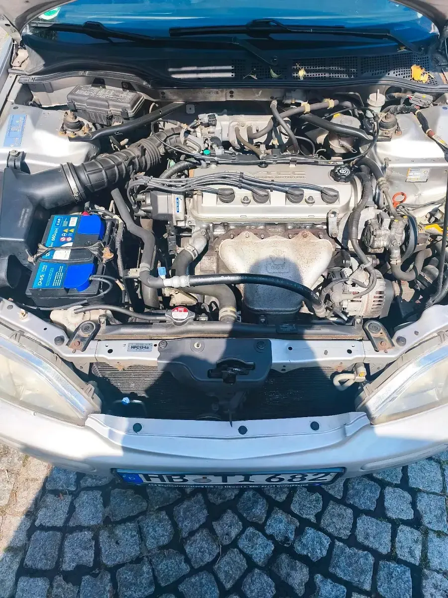 Gebraucht Honda Accord 136 PS (100 kW) 2000 Grau Limousine