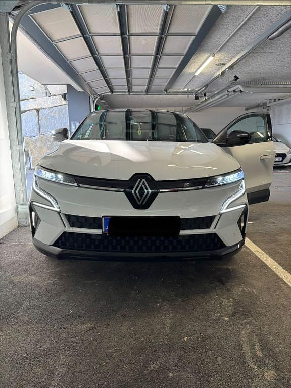 Gebraucht Renault Megane E-Tech Komfort 160 kW (218 PS) 2022 Weiß Limousine