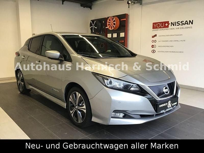 Gebraucht Nissan Leaf Tekna 110 kW (150 PS) 2019 Silber Kleinwagen