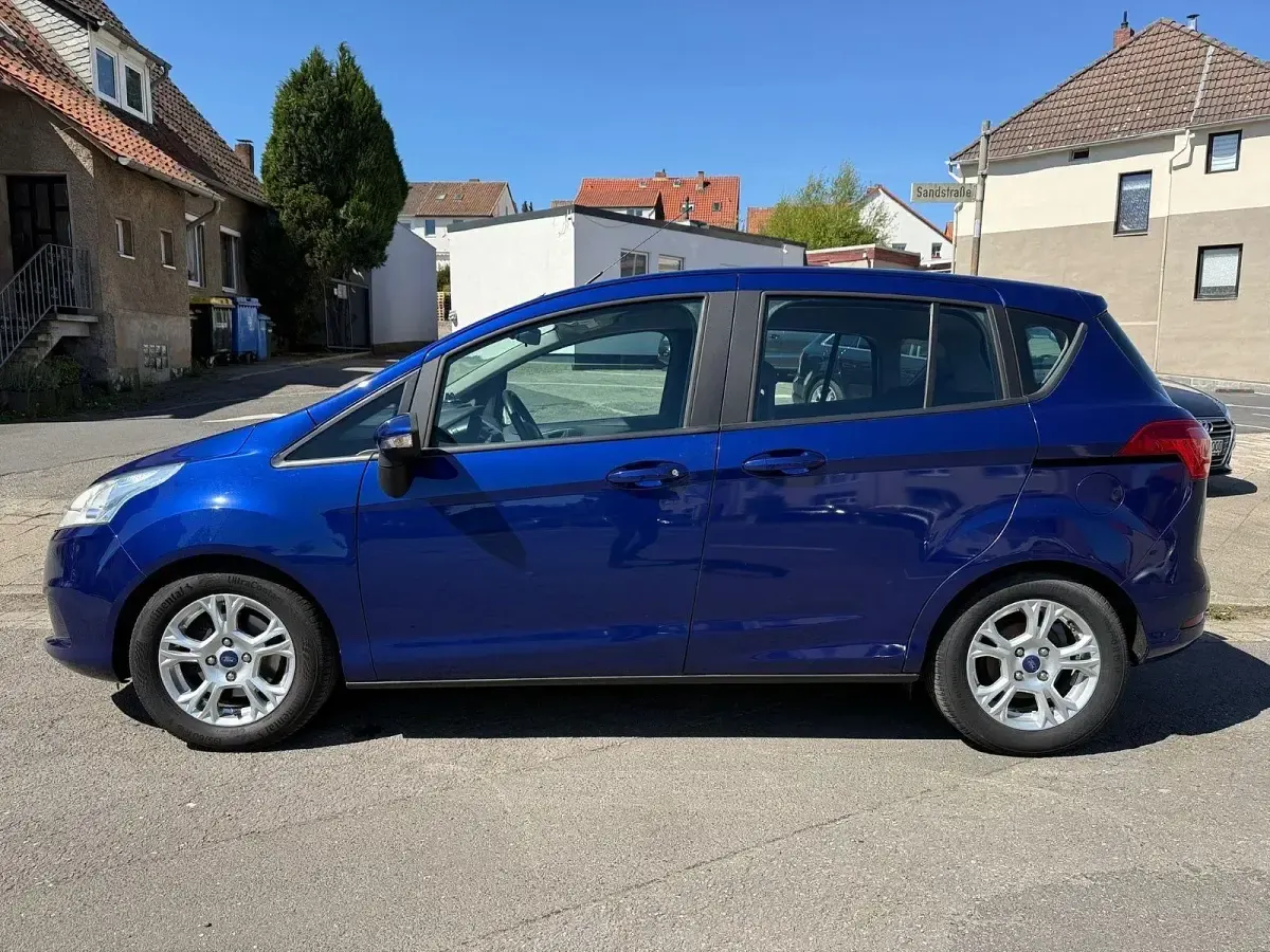 Usata Ford B-MAX SYNC Edition 101 CV (74 kW) 2015 Blu Monovolume