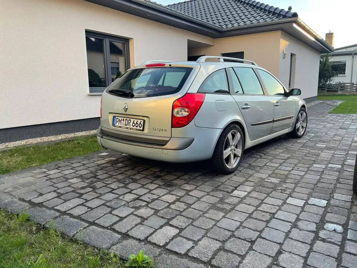 Gebraucht Renault Laguna II 120 PS (88 kW) 2003 Silber Kombi