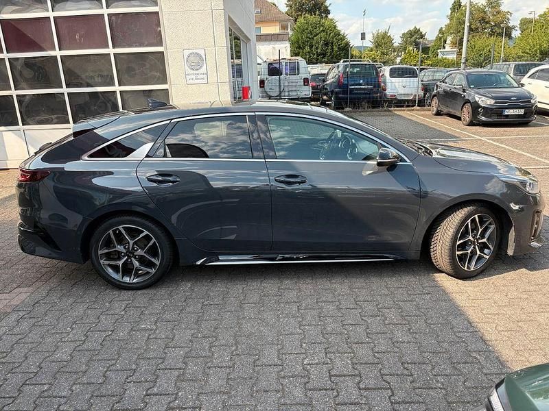 Gebraucht Kia ProCeed GT-Line 140 PS (102 kW) 2020 Grau Kleinwagen