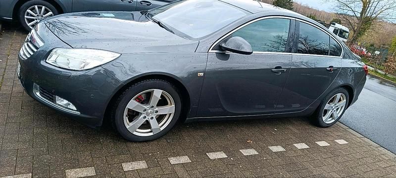 Gebraucht Opel Insignia 180 PS (132 kW) 2010 Grau Limousine