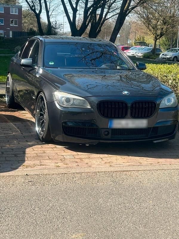 Second-hand BMW 750 408 CP (300 kW) 2009 Gri Berlinǎ