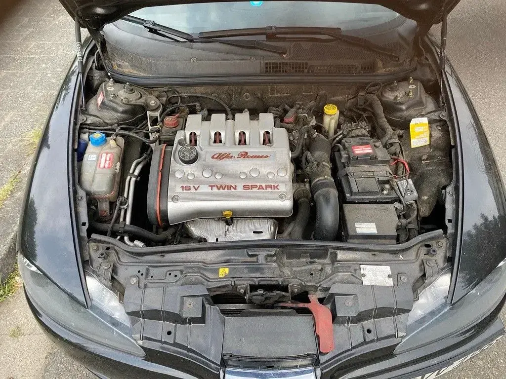 Gebraucht Alfa Romeo 147 105 PS (77 kW) 2006 Schwarz Kleinwagen