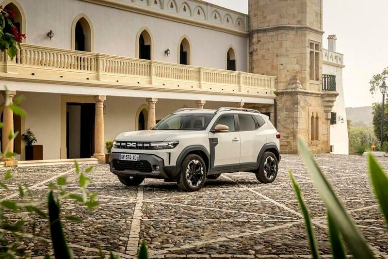 Käytetty Dacia Duster Extreme 158 HP (116 kW) 2026 Katumaasturi