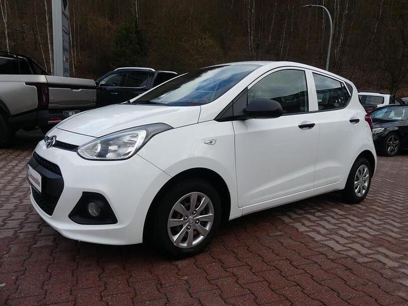 Gebraucht Hyundai i10 67 PS (49 kW) 2016 Unbekannt Kleinwagen