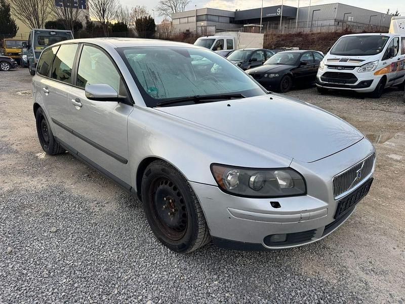 Gebraucht Volvo V50 136 PS (100 kW) 2005 Silber Kombi