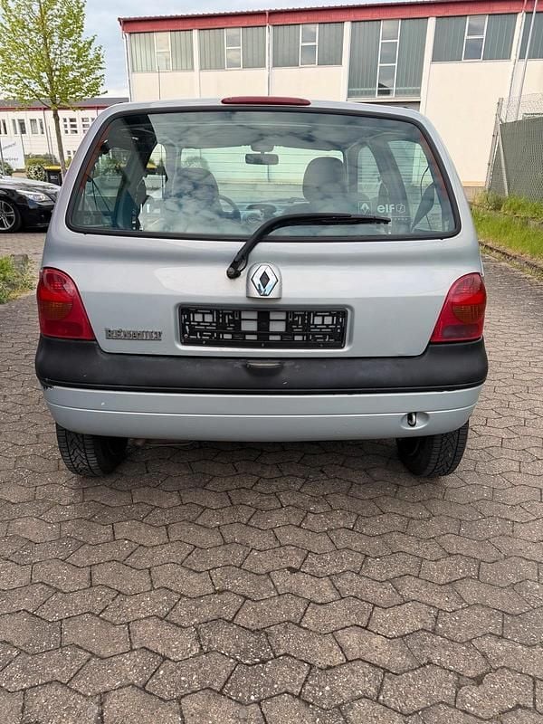 Second-hand Renault Twingo 75 CP (55 kW) 2006 Gri Hatchback