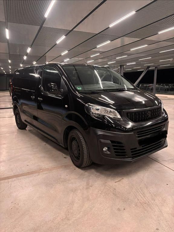 Gebraucht Peugeot Expert Avantage 122 PS (89 kW) 2017 Schwarz Van