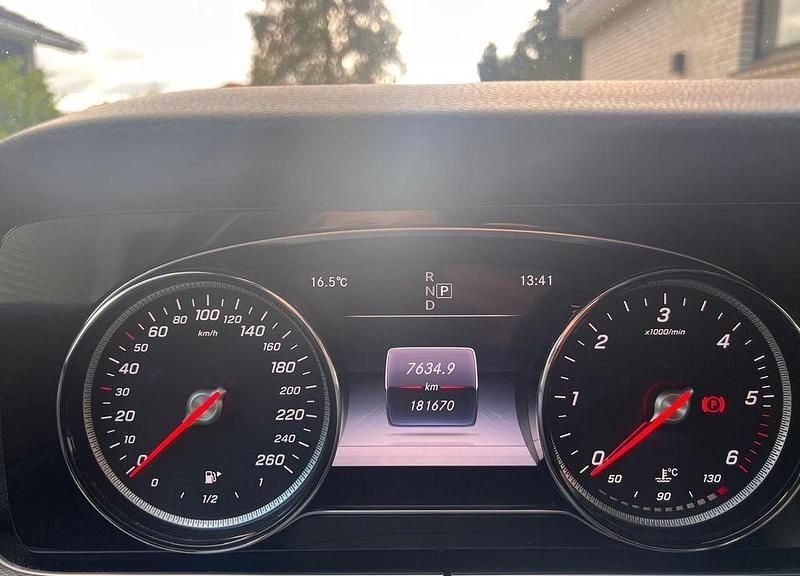 Second-hand Mercedes E220 194 CP (142 kW) 2018 Alb Berlinǎ