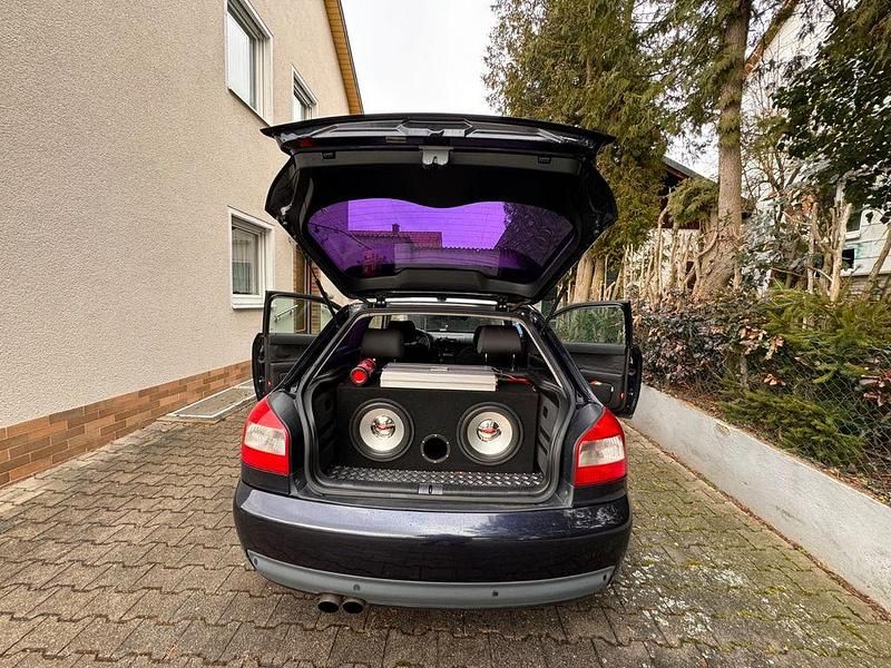 Gebraucht Audi S3 Design 225 PS (165 kW) 2002 Blau Kleinwagen