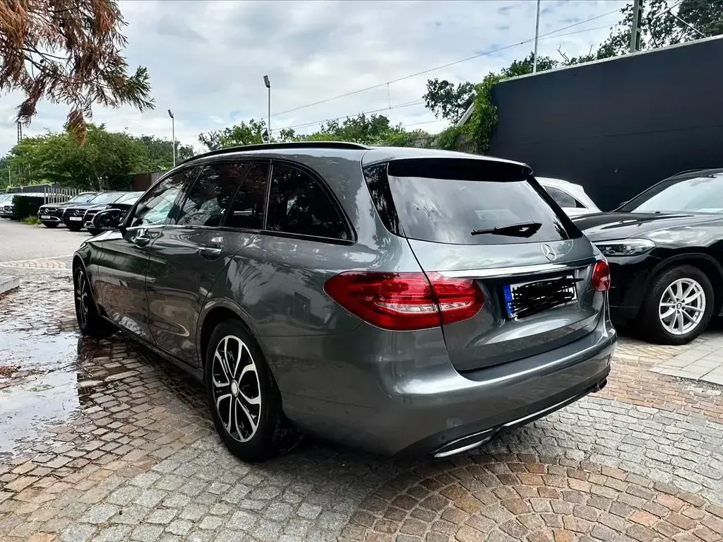 Gebraucht Mercedes C250 Avantgarde 204 PS (150 kW) 2016 Silber Limousine