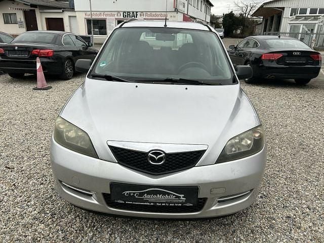 Gebraucht Mazda 2 Comfort 75 PS (55 kW) 2004 Silber Van / Kleinbus