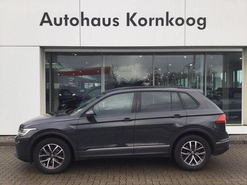 Gebraucht VW Tiguan Life 150 PS (110 kW) 2022 Uranograu SUV