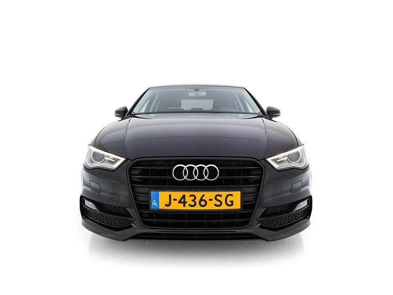 Gebraucht Audi A3 Ambition 111 PS (81 kW) 2015 Schwarz Limousine