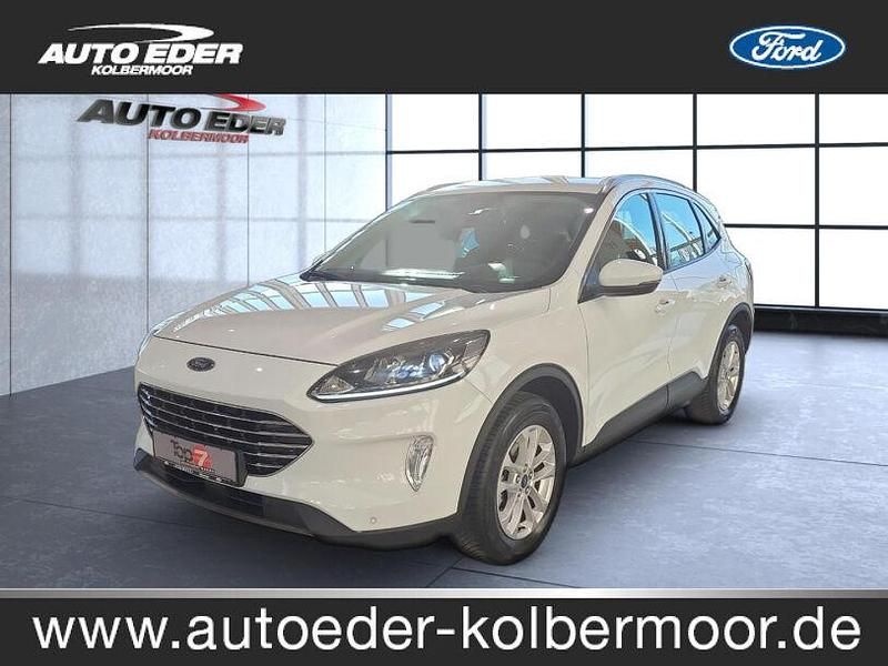Gebraucht Ford Kuga Titanium 150 PS (110 kW) 2021 Frostweiß SUV