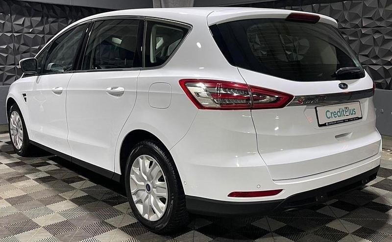 Gebraucht Ford S-MAX Titanium 150 PS (110 kW) 2018 Weiß Van / Kleinbus