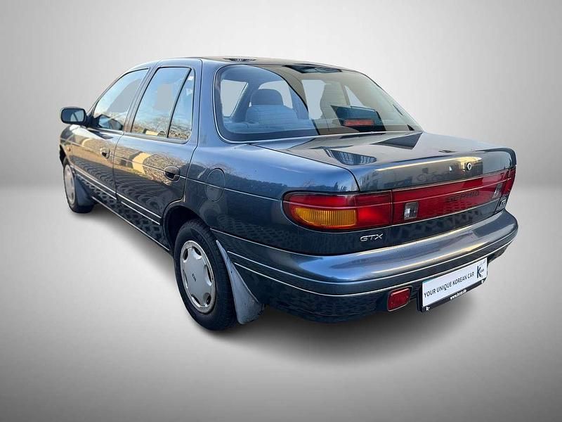 Gebraucht Kia Sephia 80 PS (58 kW) 1993 Blau Limousine