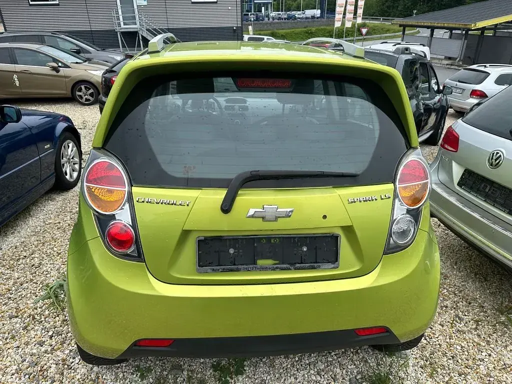 Gebraucht Chevrolet Spark LS 82 PS (60 kW) 2010 Grün Kleinwagen