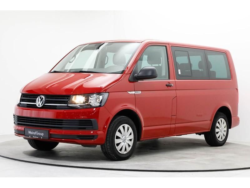 Gebraucht VW Multivan Trendline 114 PS (83 kW) 2019 Rot Van / Kleinbus