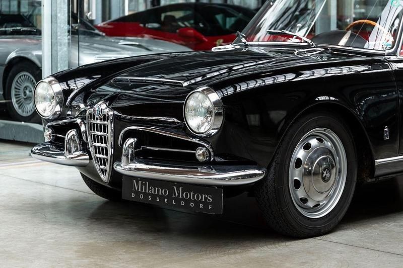 Schwarz Gebraucht 1965 Alfa Romeo Giulia Cabrio | 79.500 € - Bild 1/4