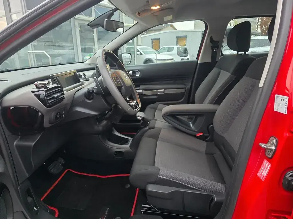 Gebraucht Citroën C4 Feel 82 PS (60 kW) 2017 Rot Limousine