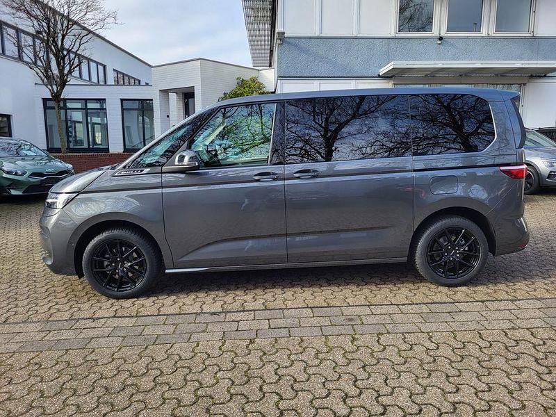 Neu VW Multivan 150 PS (110 kW) 2026 Indium grau metallic Van