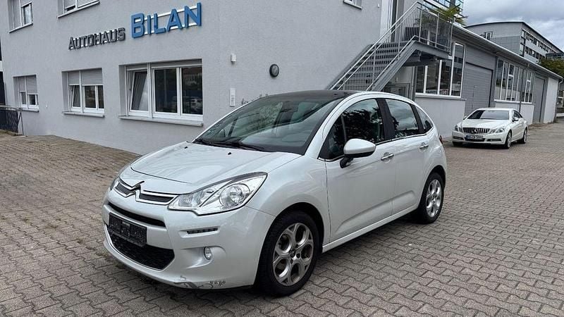 Weiß Gebraucht 2016 Citroën C3 SELECTION Kleinwagen | 2.990 € (Superpreis) - Bild 1/4