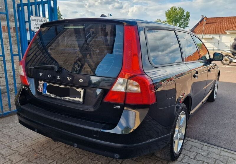 Schwarz Gebraucht 2008 Volvo V70 Comfort Kombi | 2.499 € (Guter Preis) - Bild 1/4