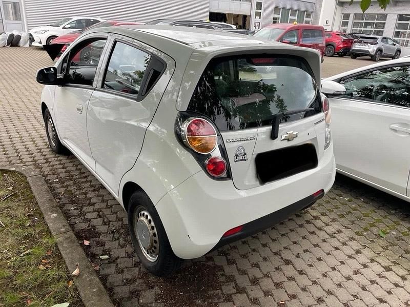 Gebraucht Chevrolet Spark LS 68 PS (50 kW) 2012 Weiß Kleinwagen