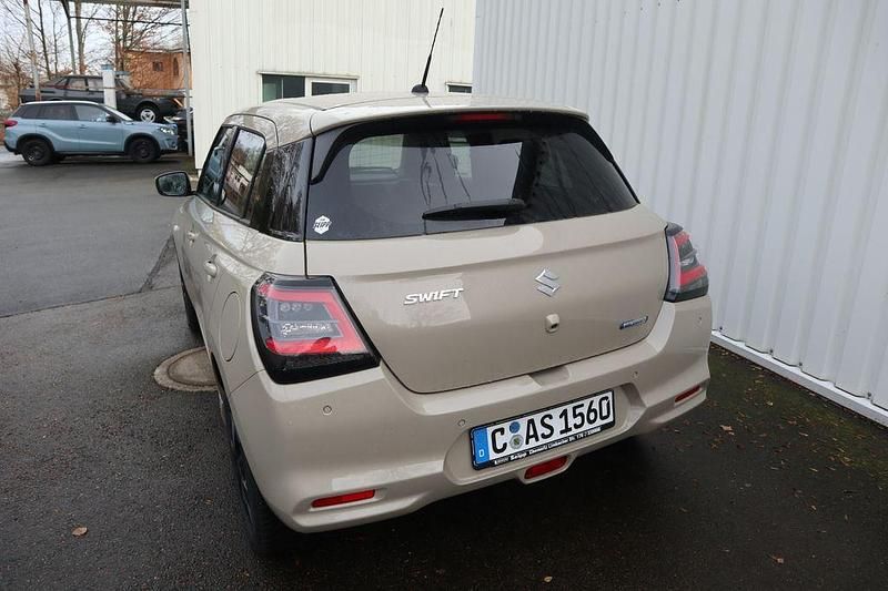 Gebraucht Suzuki Swift Comfort 83 PS (61 kW) 2025 Beige Limousine