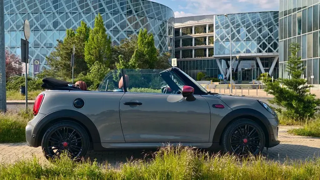 Gebraucht Mini John Cooper Works 136 PS (100 kW) 2019 Grau Kleinwagen