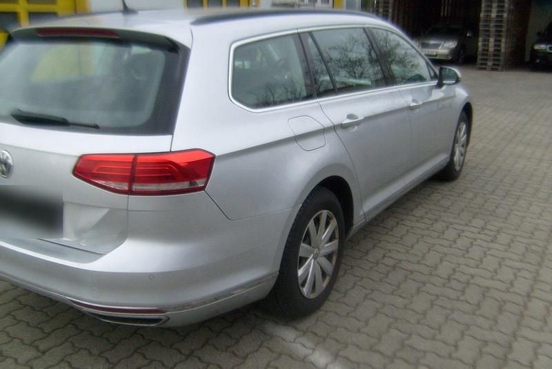 Gebraucht VW Passat 190 PS (139 kW) 2017 Silber Kombi