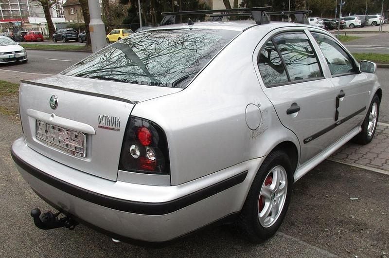 Gebraucht Skoda Octavia 101 PS (74 kW) 1998 Grau Limousine